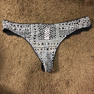 VS THONG L